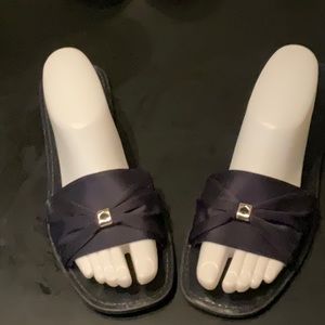 Kate spades blue  flat sandal size 9